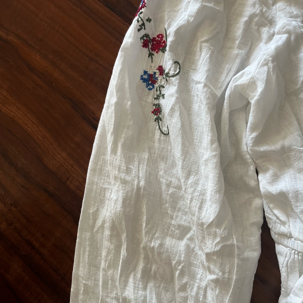 New Jannifer&Grace Embroidered White Blouse size L - Picture 7 of 14